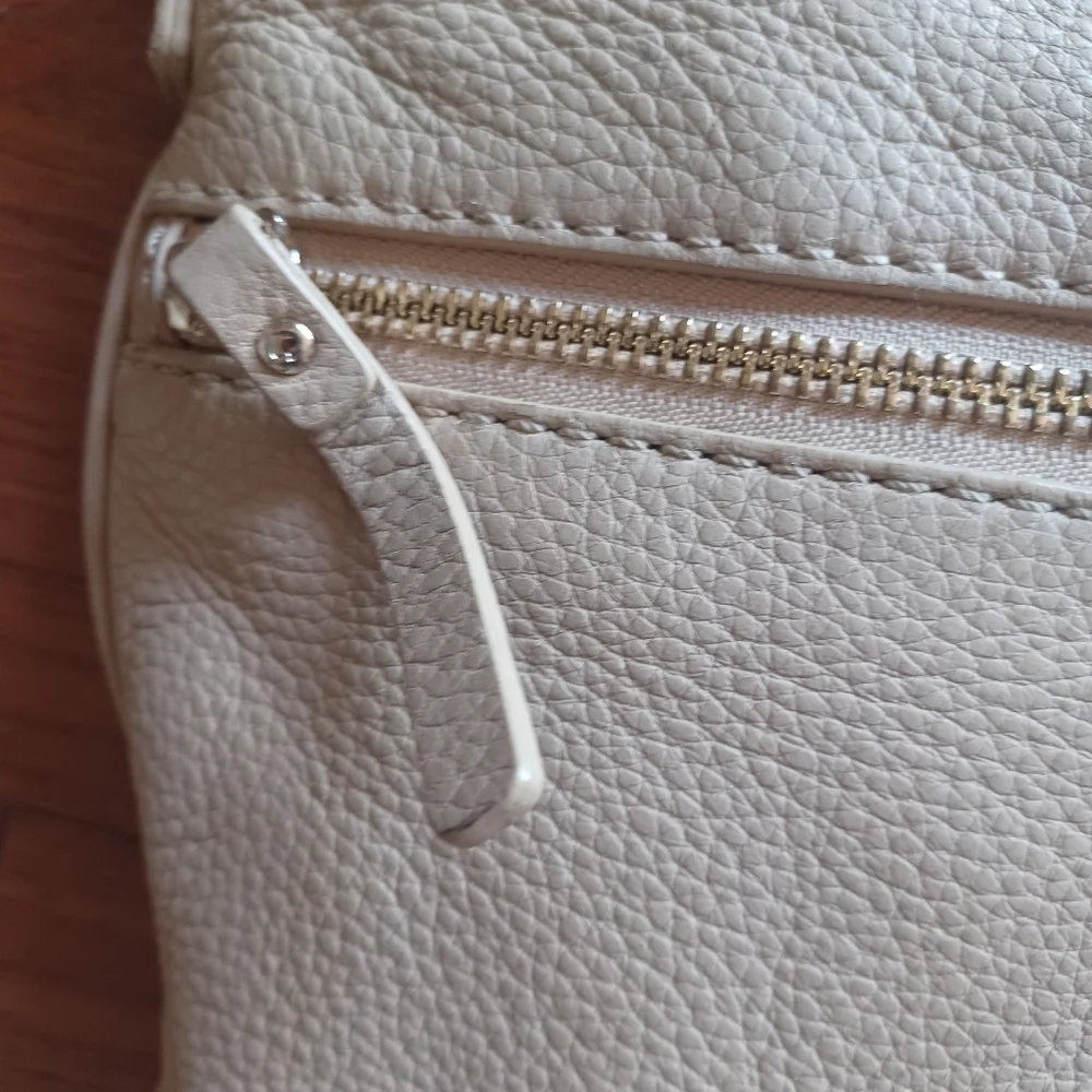 Kate Spade crossbody bag gold chain tan beige taupe Quiet Luxury Preppy